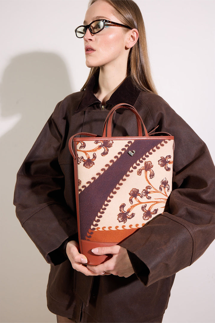 Relic Laptop Bag in Brown