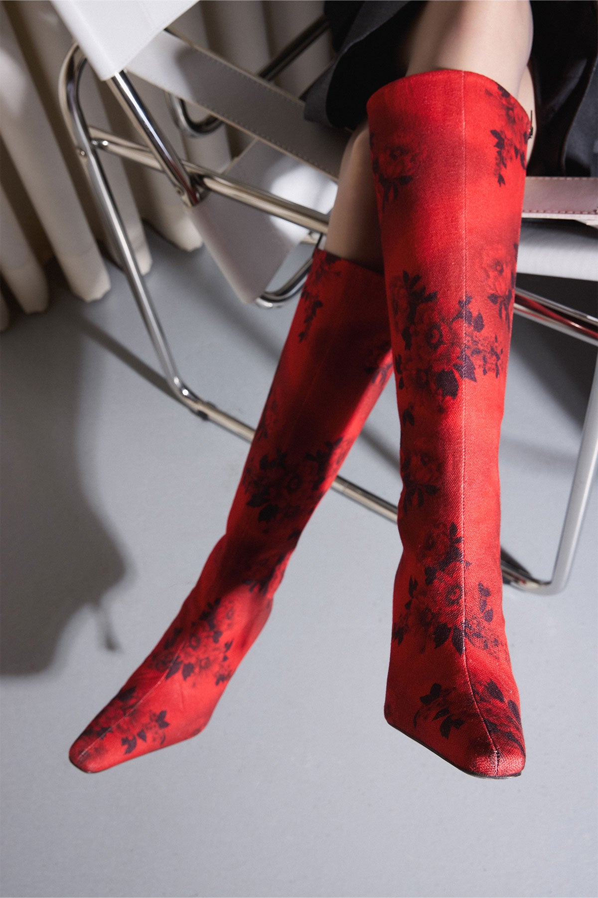 Relic Boots in Red