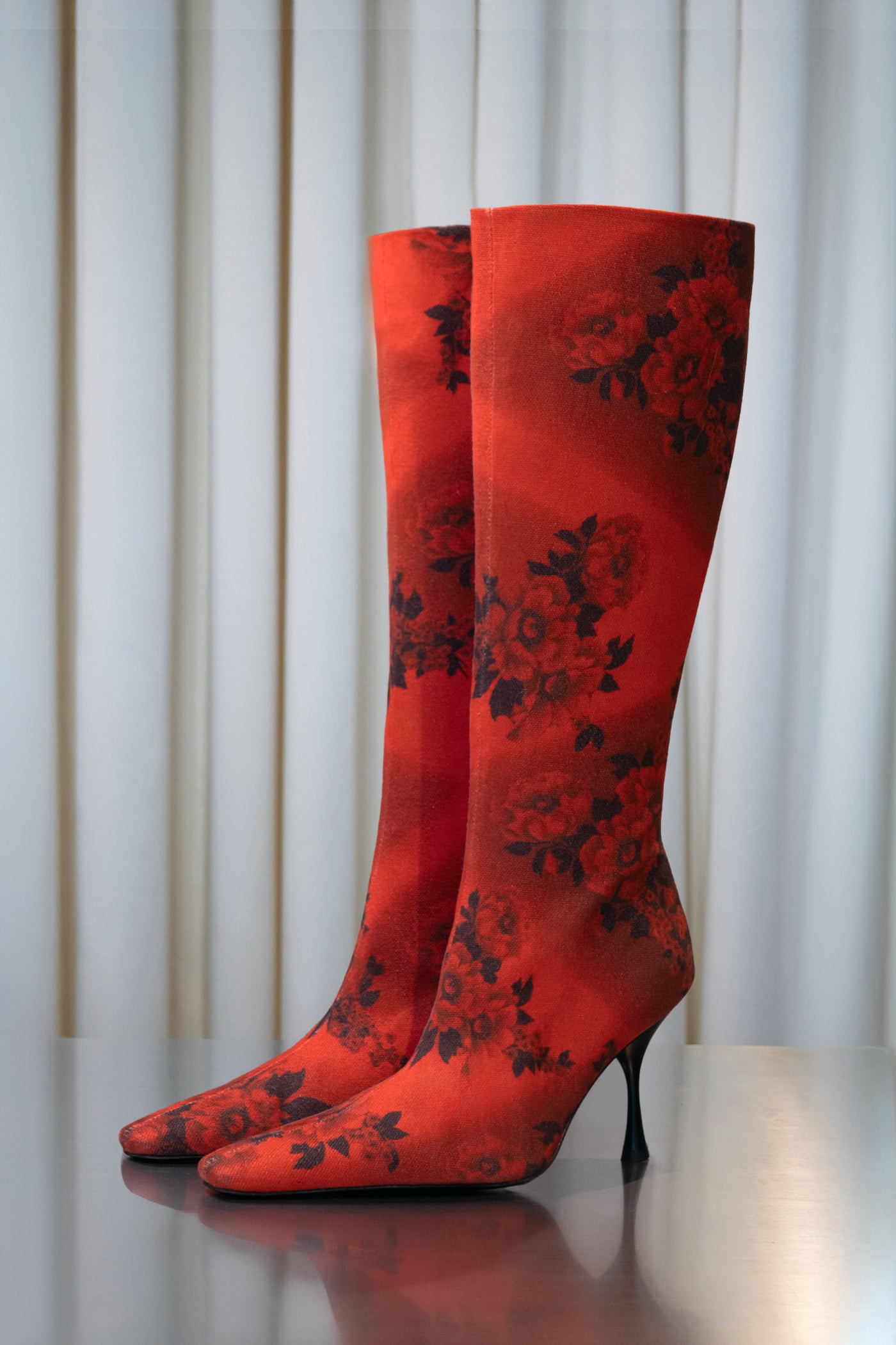 Relic Boots in Red