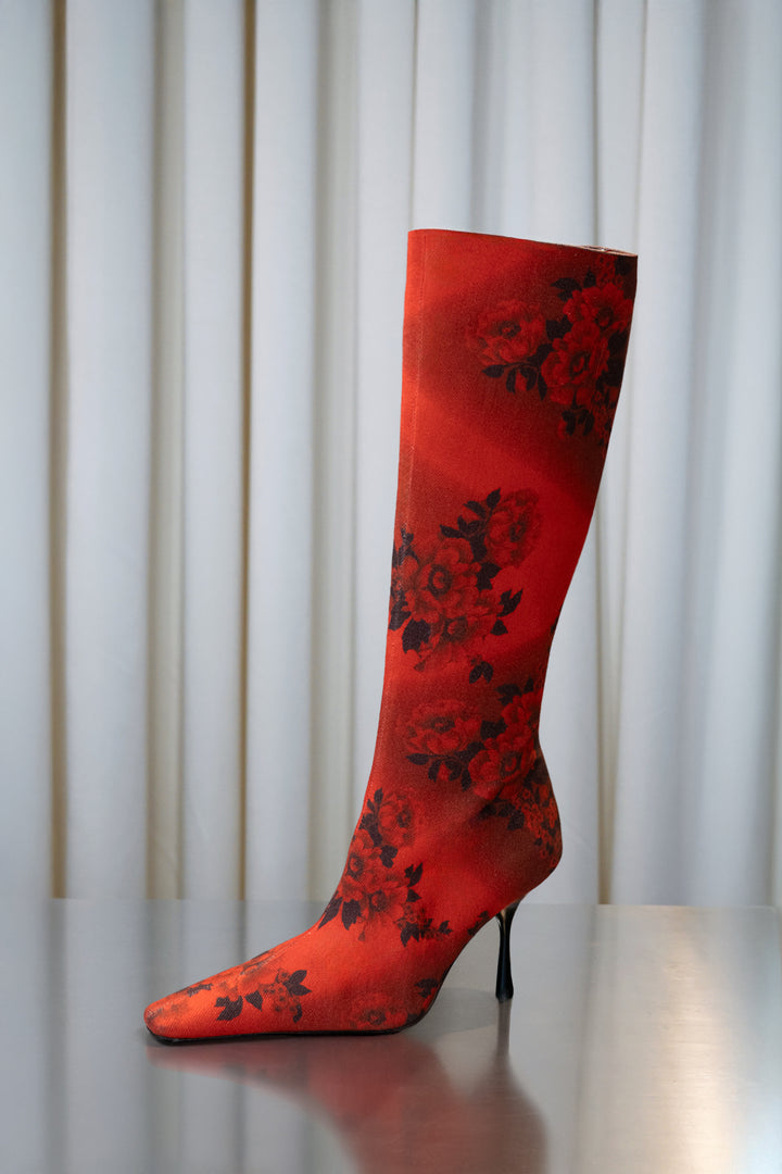 Relic Boots in Red